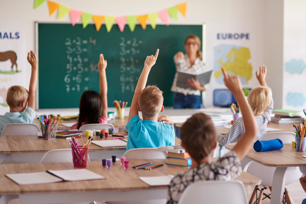 students-knowing-the-right-answer 1